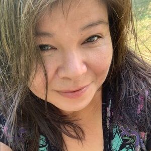 Meet your Posher, Debralee